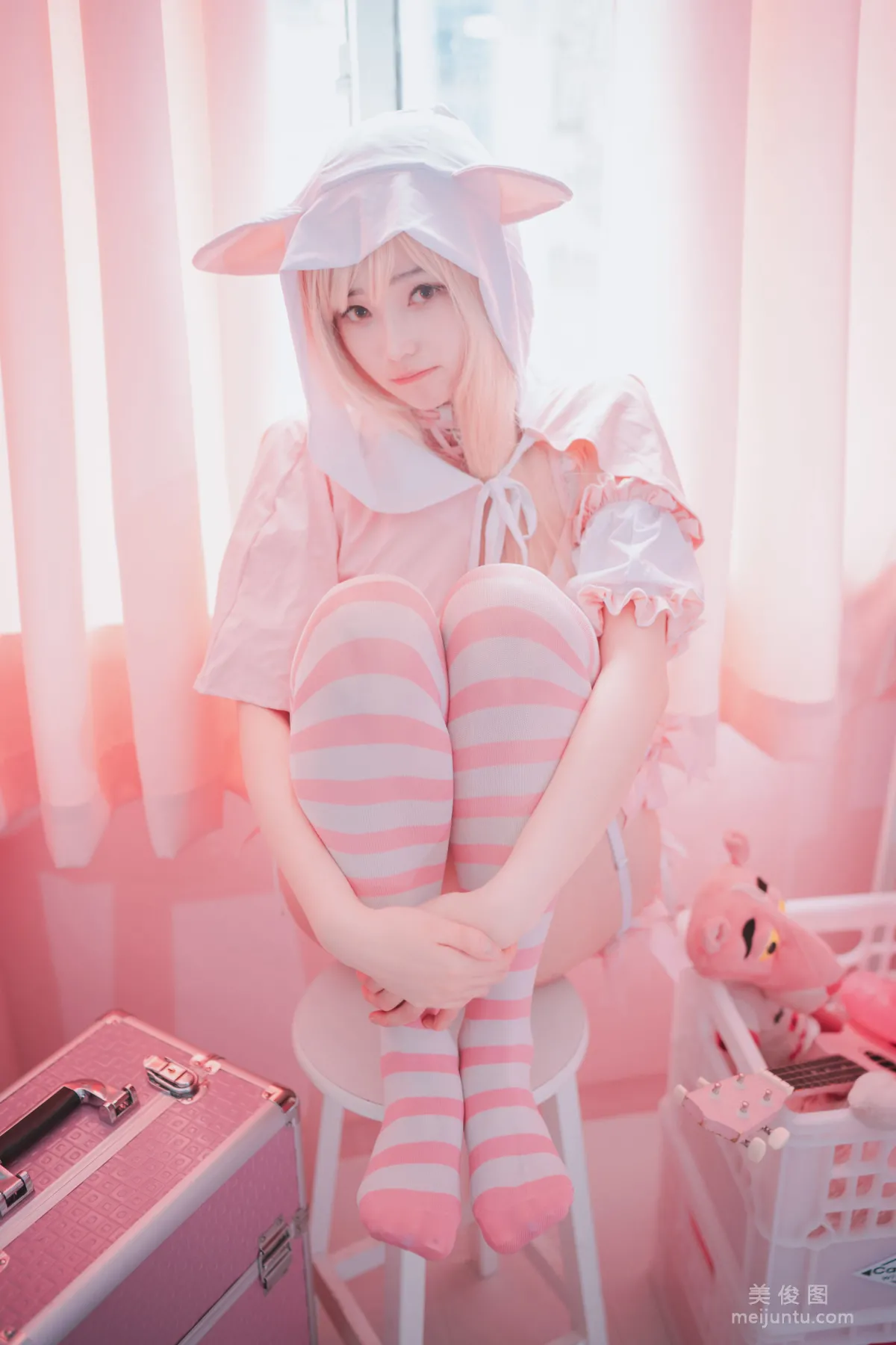[DJAWA] BamBi - ángel de Rosa 写真套图