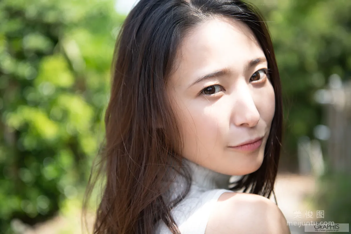 [Graphis] Gals472 Suzu Matsuoka 松岡すず - Raw Expression