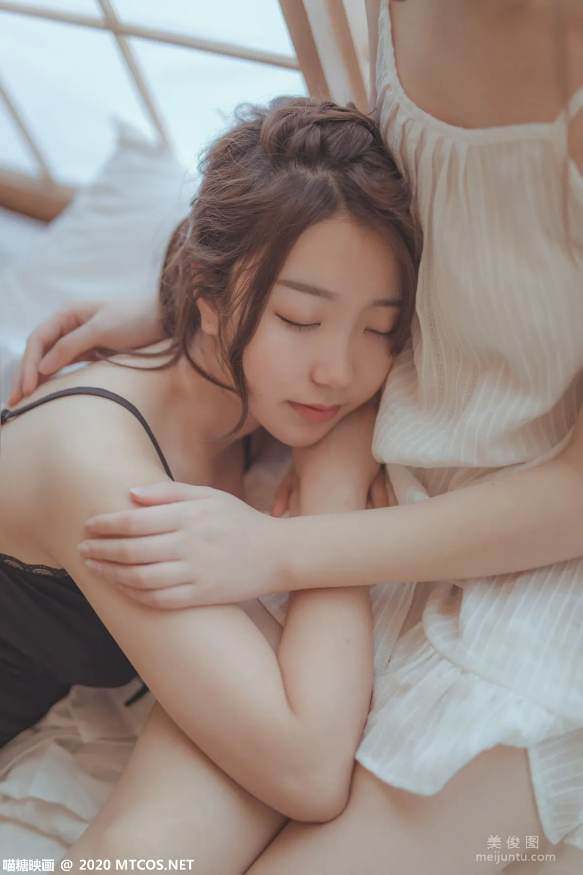 [喵糖映画] VOL.327 闺蜜情谊 写真套图