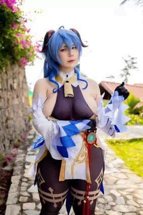 [网红COSER] Uy Uy - Ganyu 写真套图