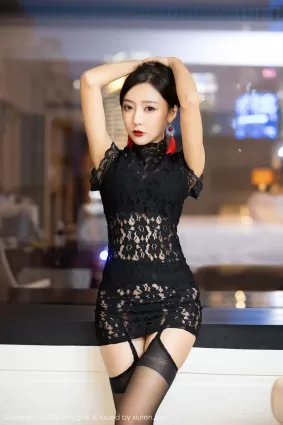 [美媛馆MyGirl] Vol.546 王馨瑶yanni - 魅惑动人的黑色蕾丝镂空服饰