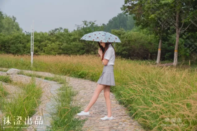 [袜涩] VOL.068 思甜 2.0 写真套图
