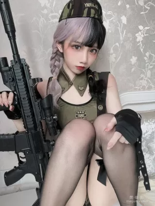 [网红COSER] 动漫博主果咩酱w - 战地甜心