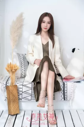 [克拉女神Kelagirls] 小芙 - 小脚与西服