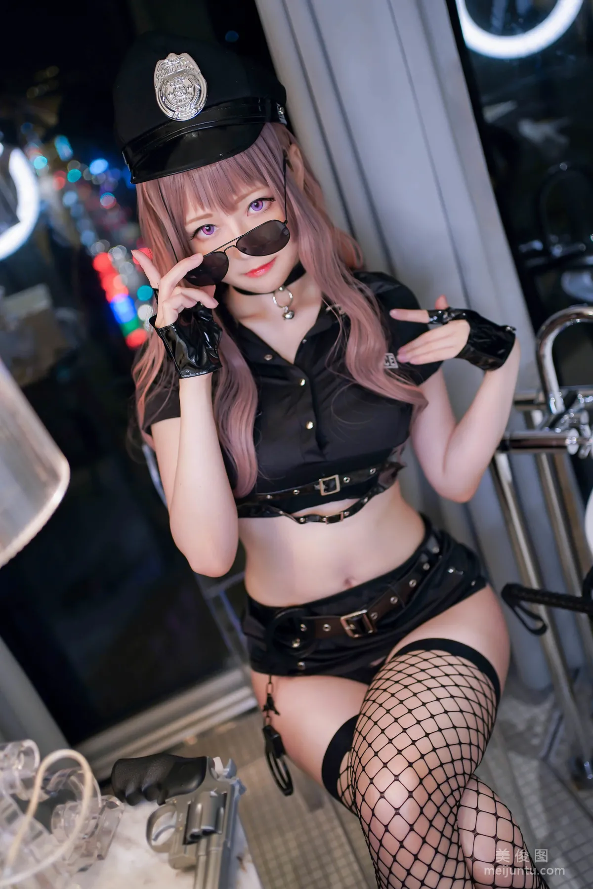 [Cosplay] Arty亞緹 - 女警网袜 写真套图