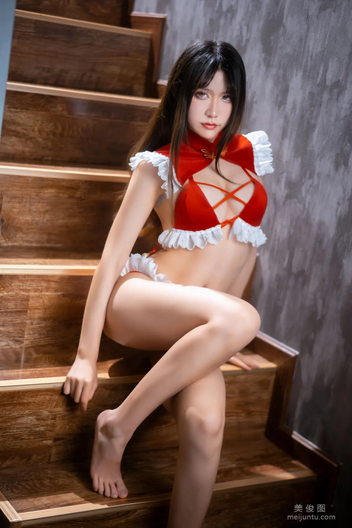 [网红COSER] 动漫博主阮邑_Fairy - 大象 红色 套图