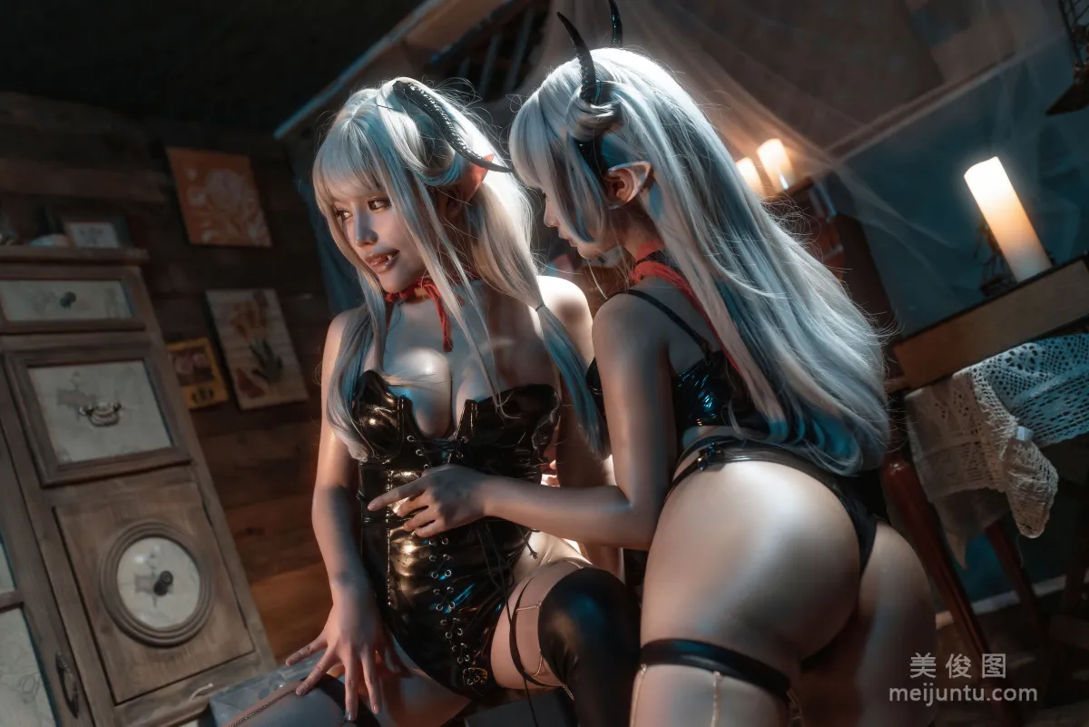 [网红COSER] 动漫博主蠢沫沫&amp;一笑芳香沁 - 吸血鬼 套图
