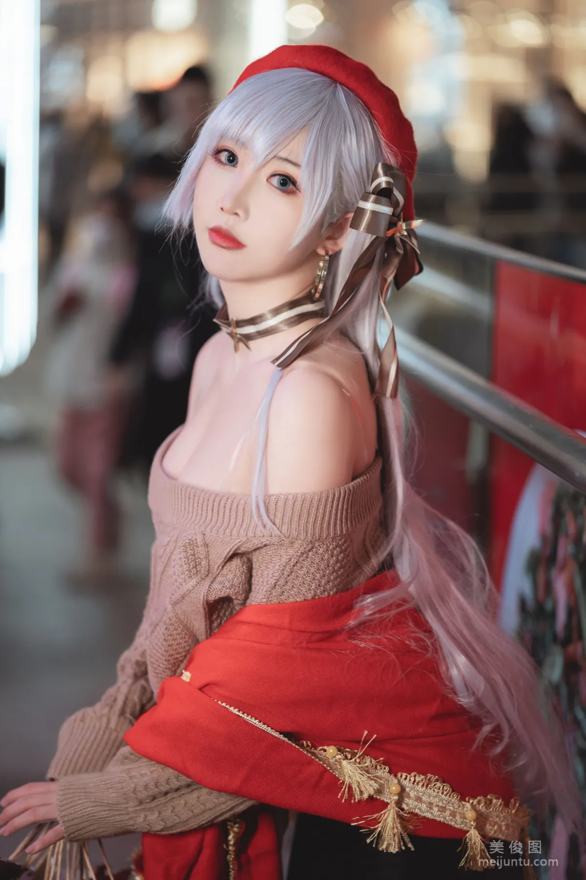 [网红COSER写真] 面饼仙儿 - 圣诞贝法 套图