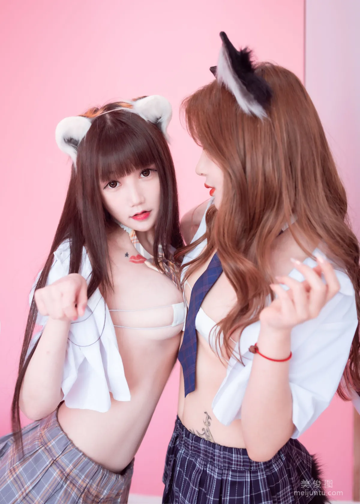 [网红COSER写真] COS少女星野咪兔&amp;金蜜儿 - 萌宠养成手册