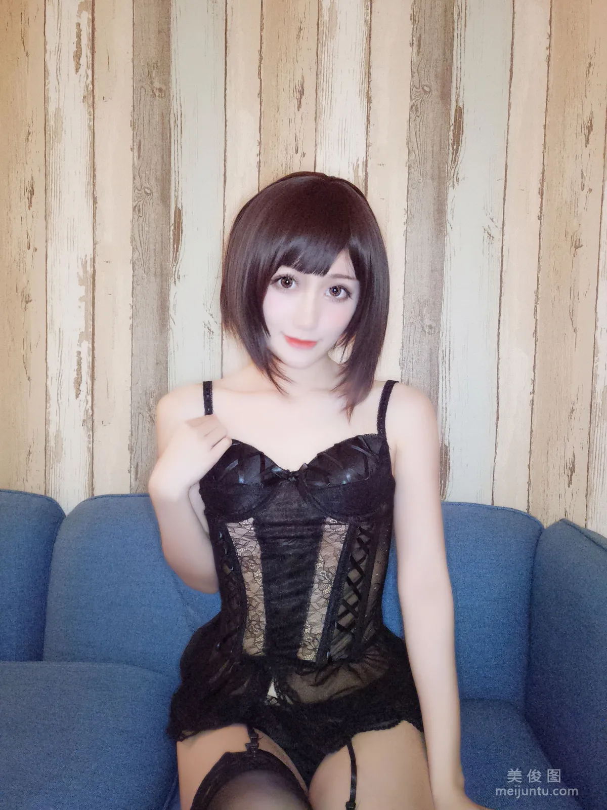 [网红COSER写真] 木之本果 - 黑色情趣内衣