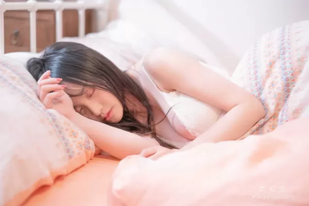 [网红COSER写真] 动漫博主脱尾巴Mizuki - 轻私房 套图
