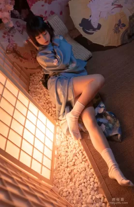 [网红COSER写真] 美少女晕崽 - 樱之诱惑