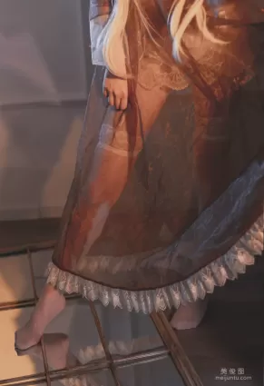 [网红COSER写真] 福利姬嘎潼 - 透明女仆 套图