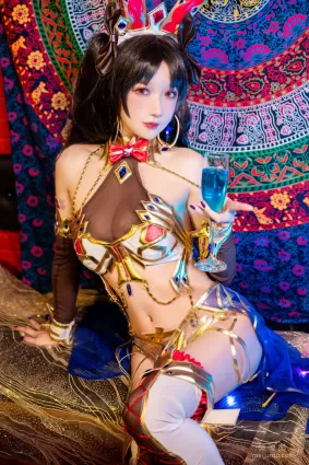 动漫博主阿包也是兔娘 - 弓凛兔女郎 套图