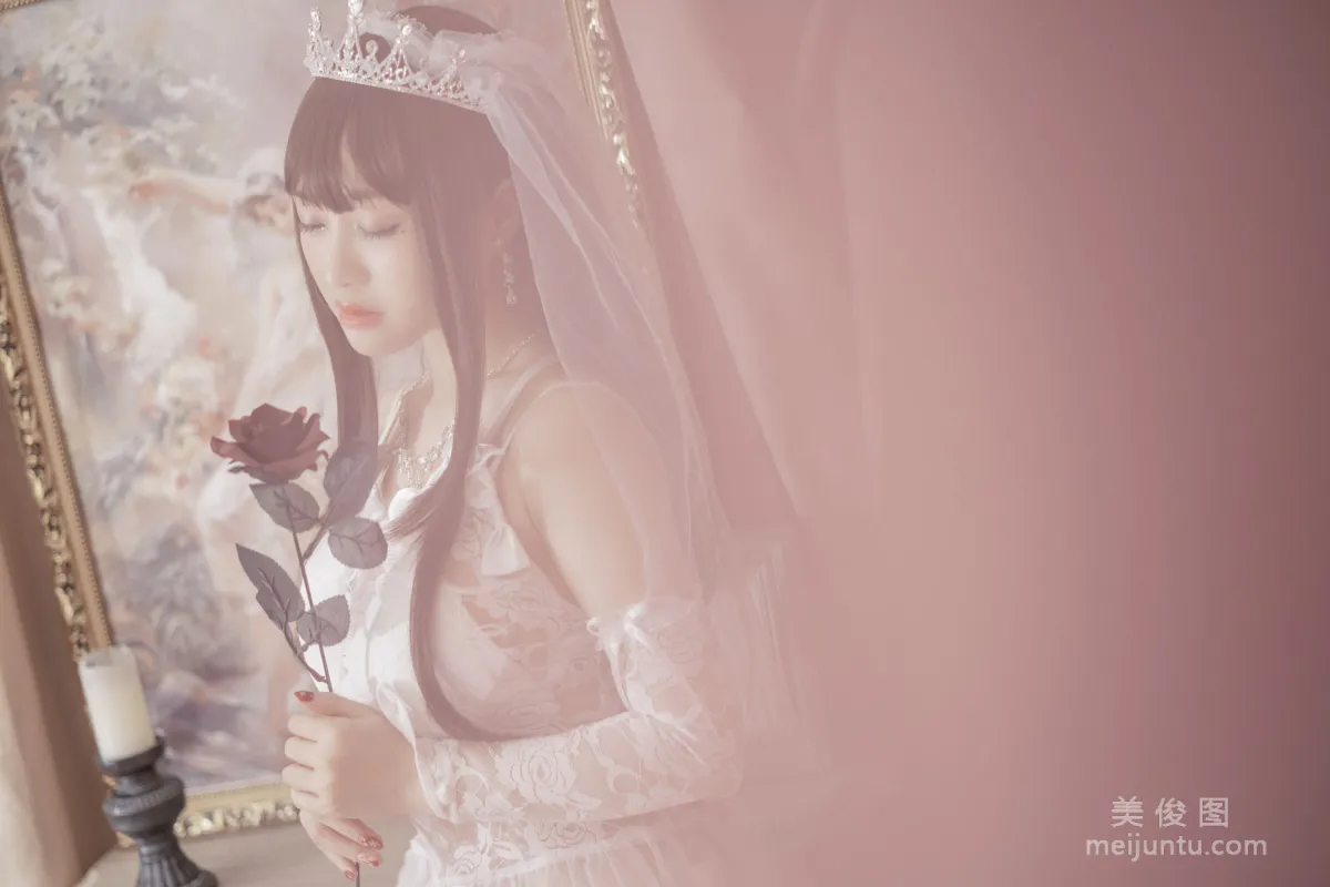 [网红COSER写真] 动漫博主脱尾巴Mizuki - 婚纱 套图
