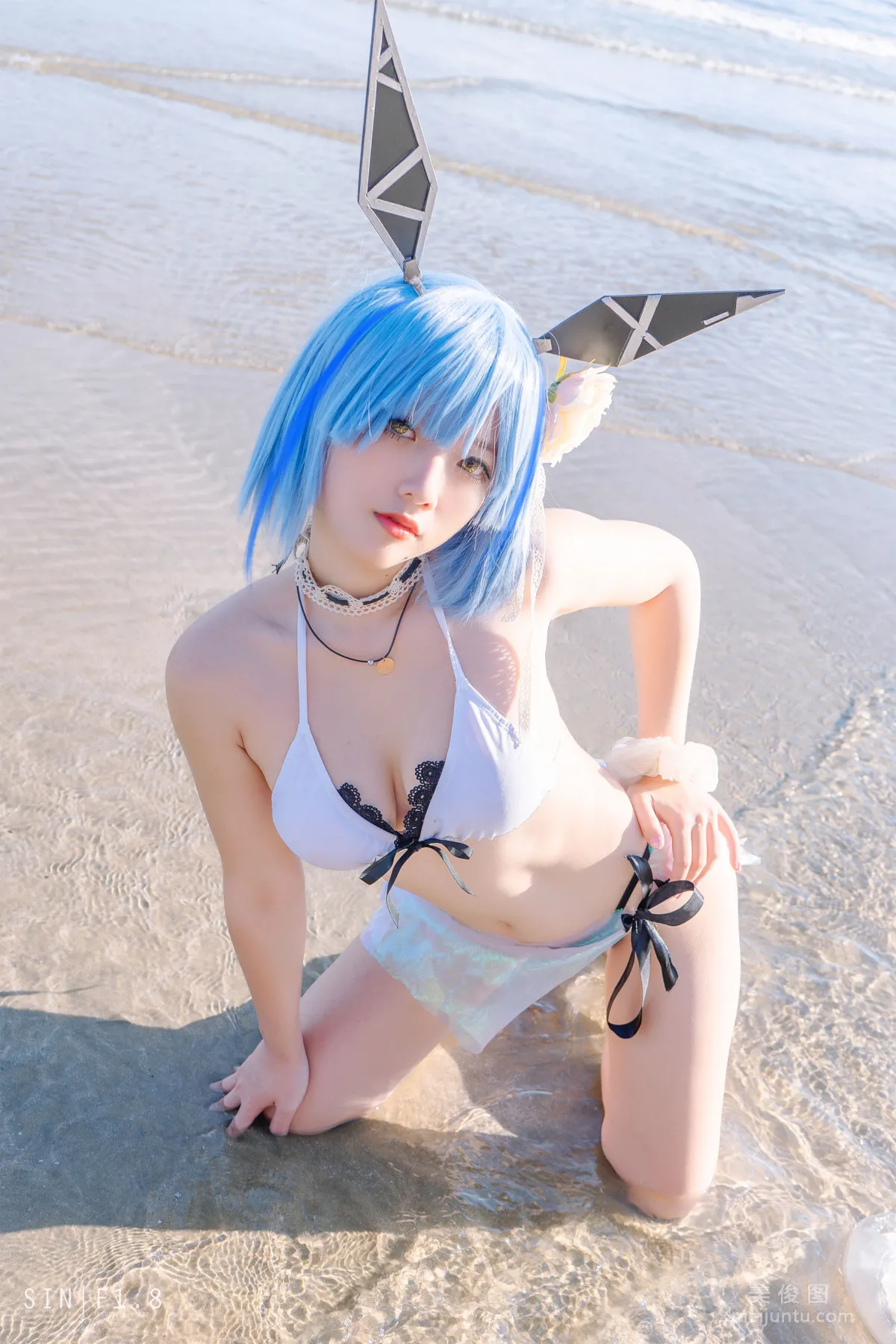 [COS福利] Messie Huang - Gascogne swimsuit 写真套图