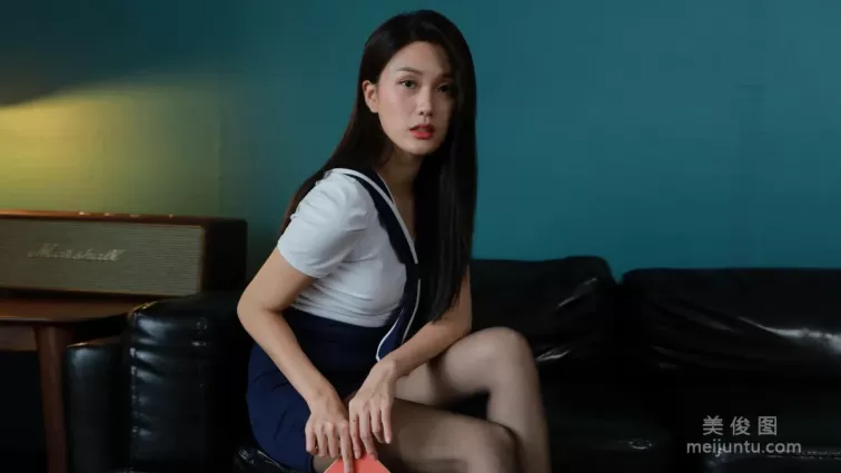 [IESS] 丝享家802： 羽西《沙发上的黑丝》