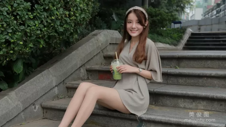 [IESS] 丝享家817： 婉苹《阶梯上的邂逅》