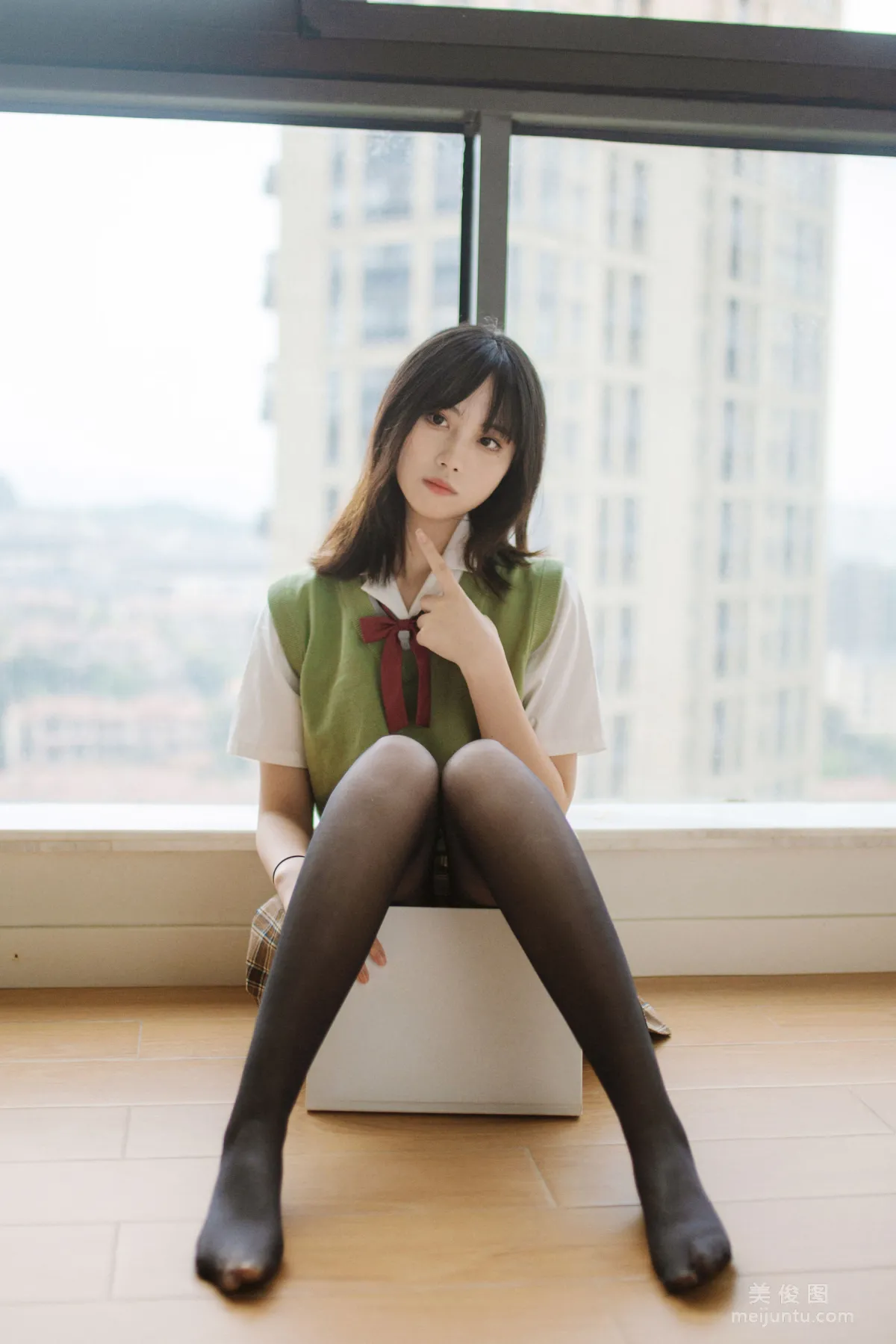 [COS福利] 次元少女念雪ww - 等你下课 写真套图