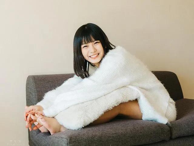 满分朝气美少女《朝日ななみ》！阳光笑容、窈窕胴体充满夏日香气！