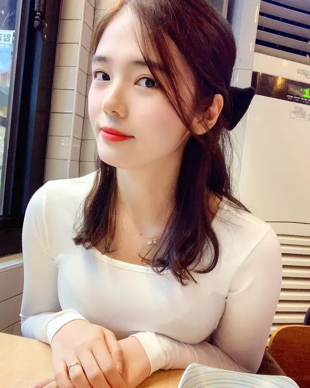 想被治疗！南韩清纯小护士《YuJu》褪下工作服秀出好身材！
