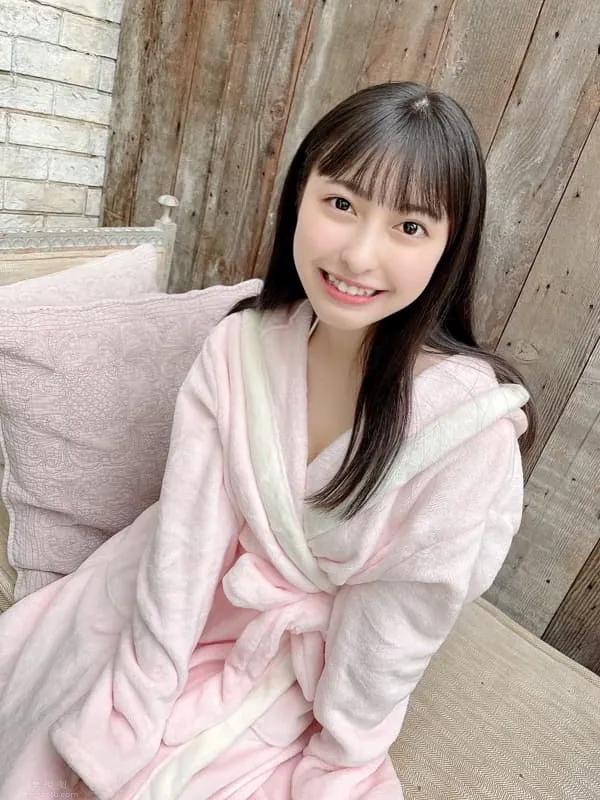 透明感偶像《竹内月音》白皙肌肤展现青春芬芳！