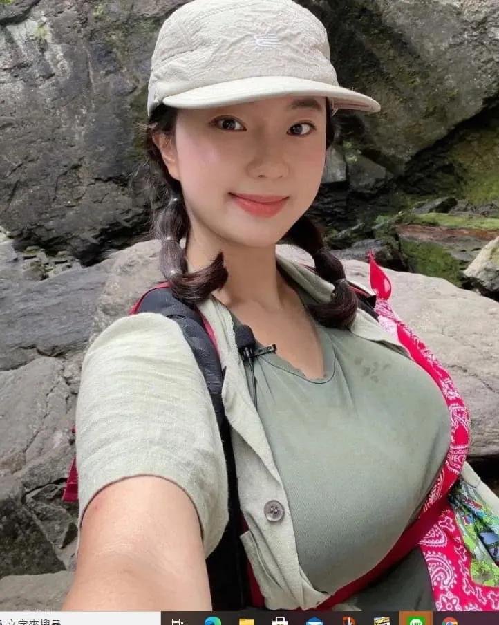 网友疯传欧派YT「群山中的百万圣熙」竟与白冰冰相似度超高!?
