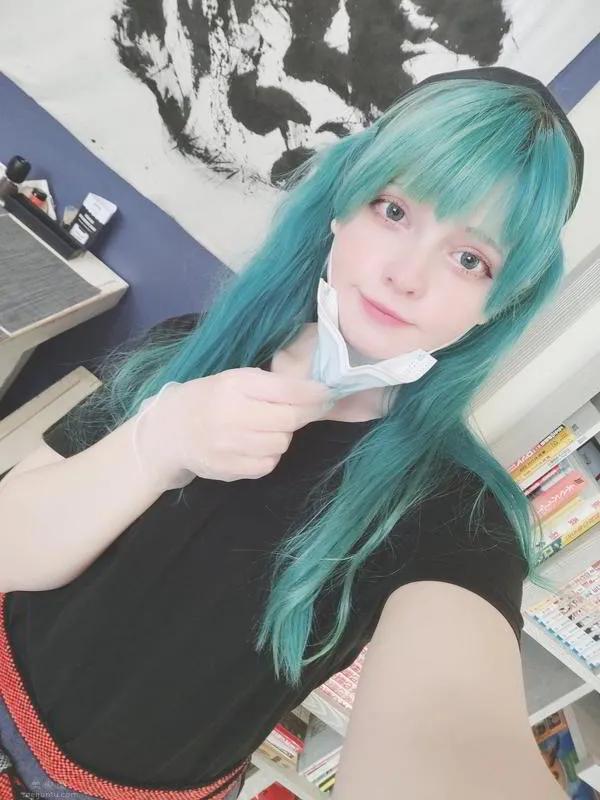 日本餐厅出现初音真人！俄罗斯正妹《Saya Scarlet》飘洋过海追梦！