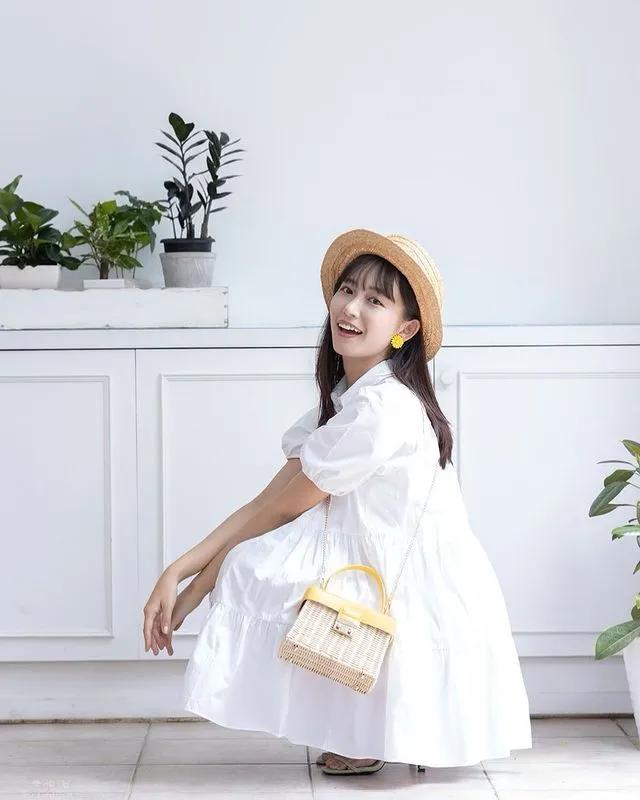 天气女郎《志田音音》灿烂笑容!白皙好身材让人想到夏日海边!