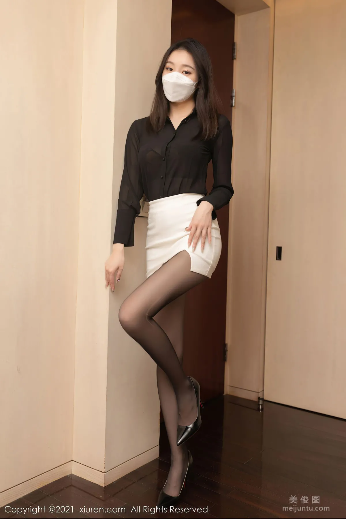 [秀人XIUREN] No.3223 安然Maleah - 贴纸游戏主题写真
