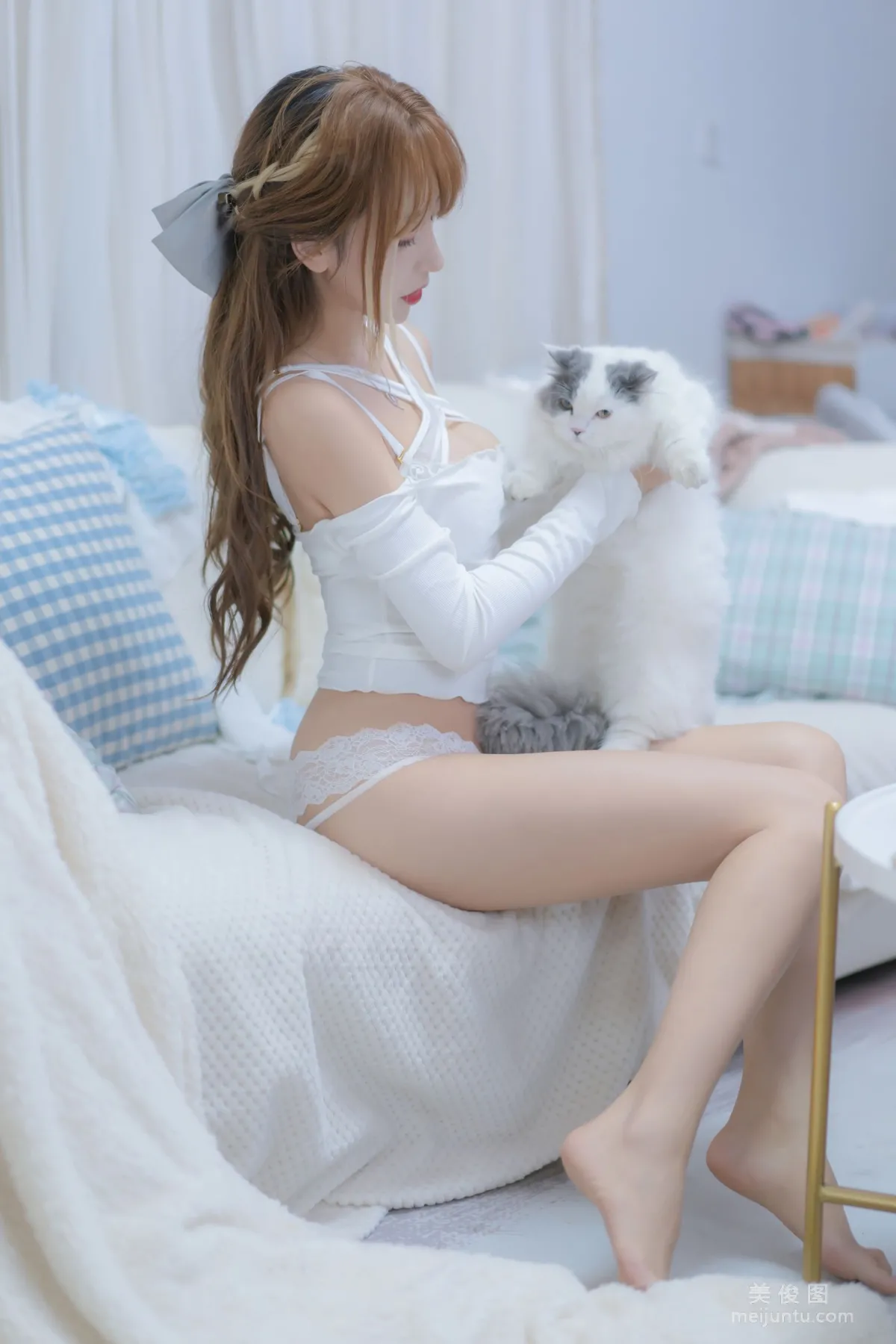 斗鱼米线线sama - 我和猫 写真套图