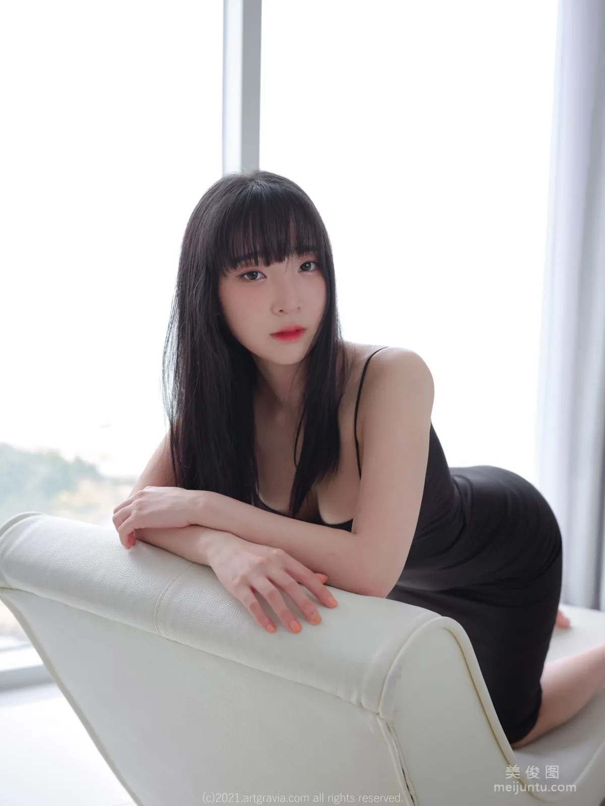 [ARTGRAVIA] VOL.280 Kang Inkyung - 翘臀少女的诱惑