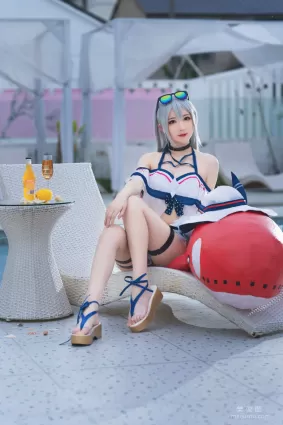 小姐姐弥音音ww - 明日方舟 斯卡蒂泳装 写真套图