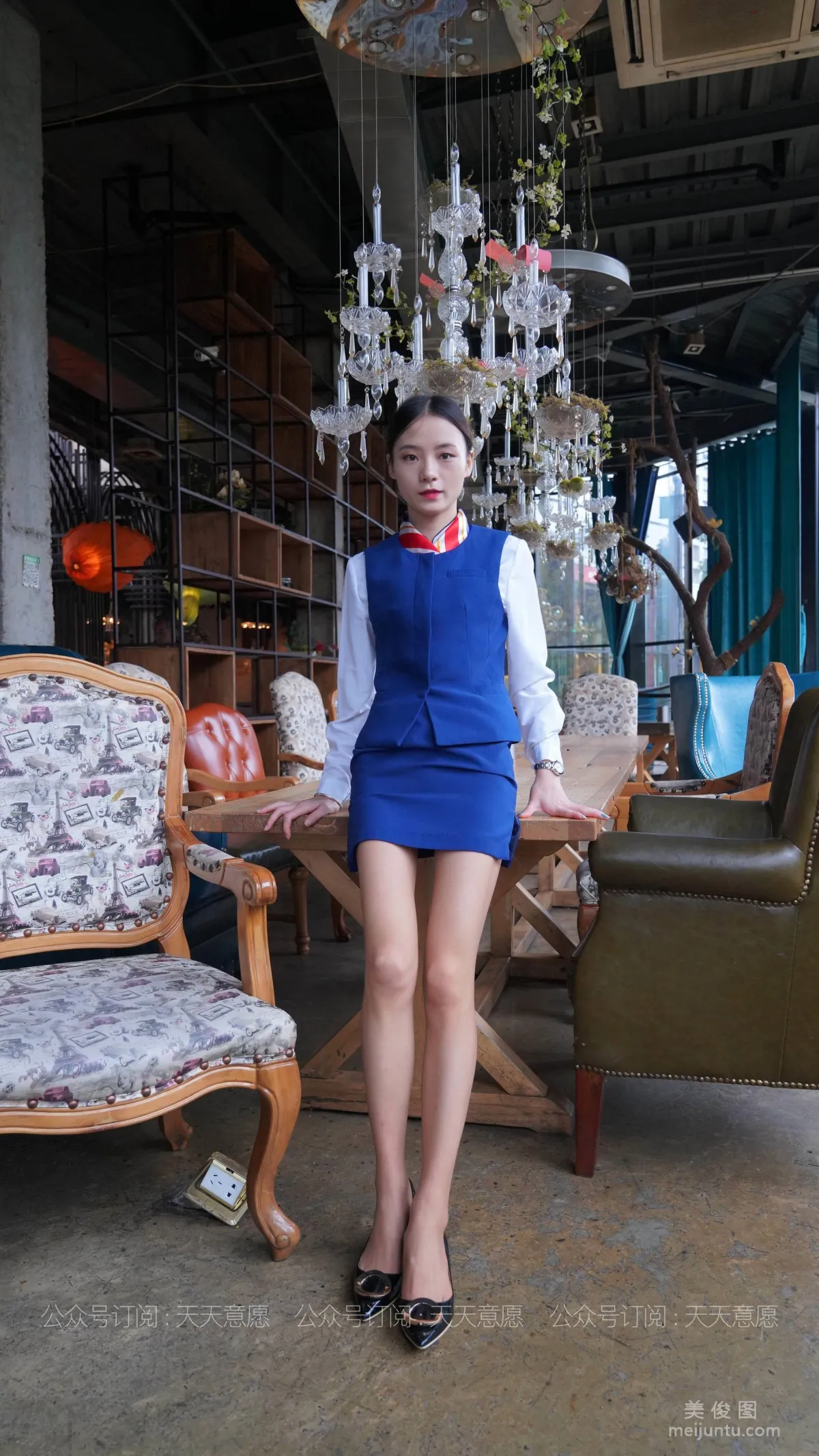 [IESS异思趣向] 丝享家 766 小六《蓝色套装展示》 丝袜美腿写真