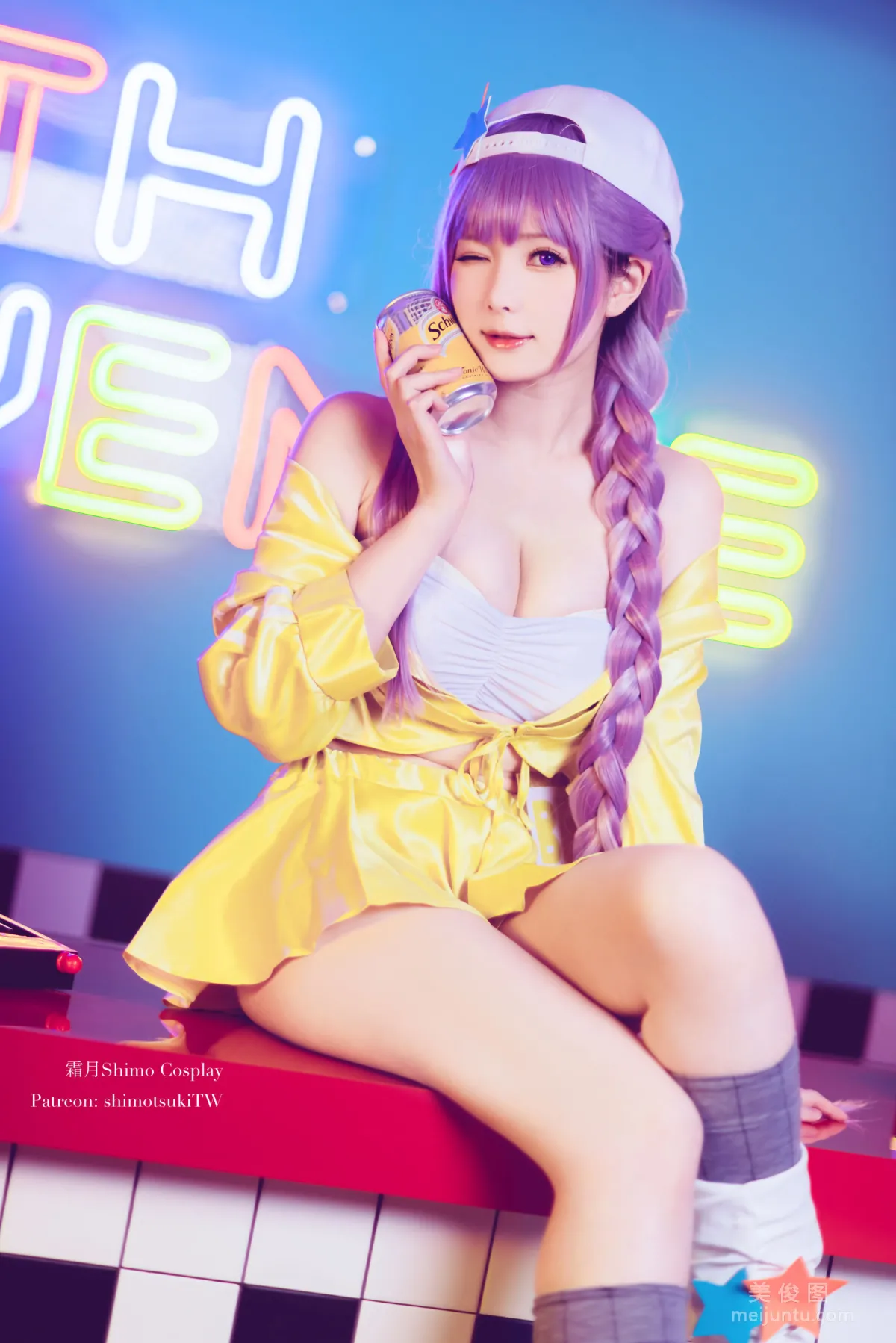 微博妹纸霜月shimo - BB泳装 写真套图