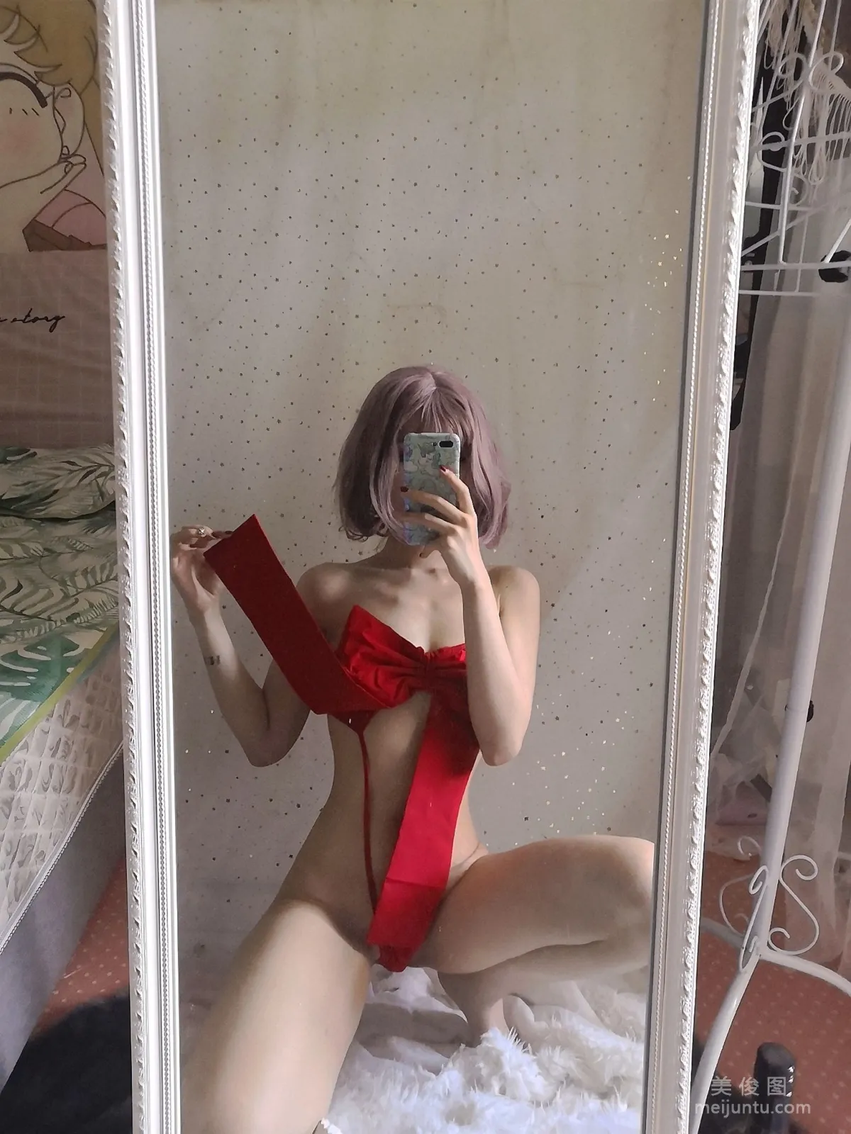 [网红COSER] 钛合金大粑粑 - 礼物