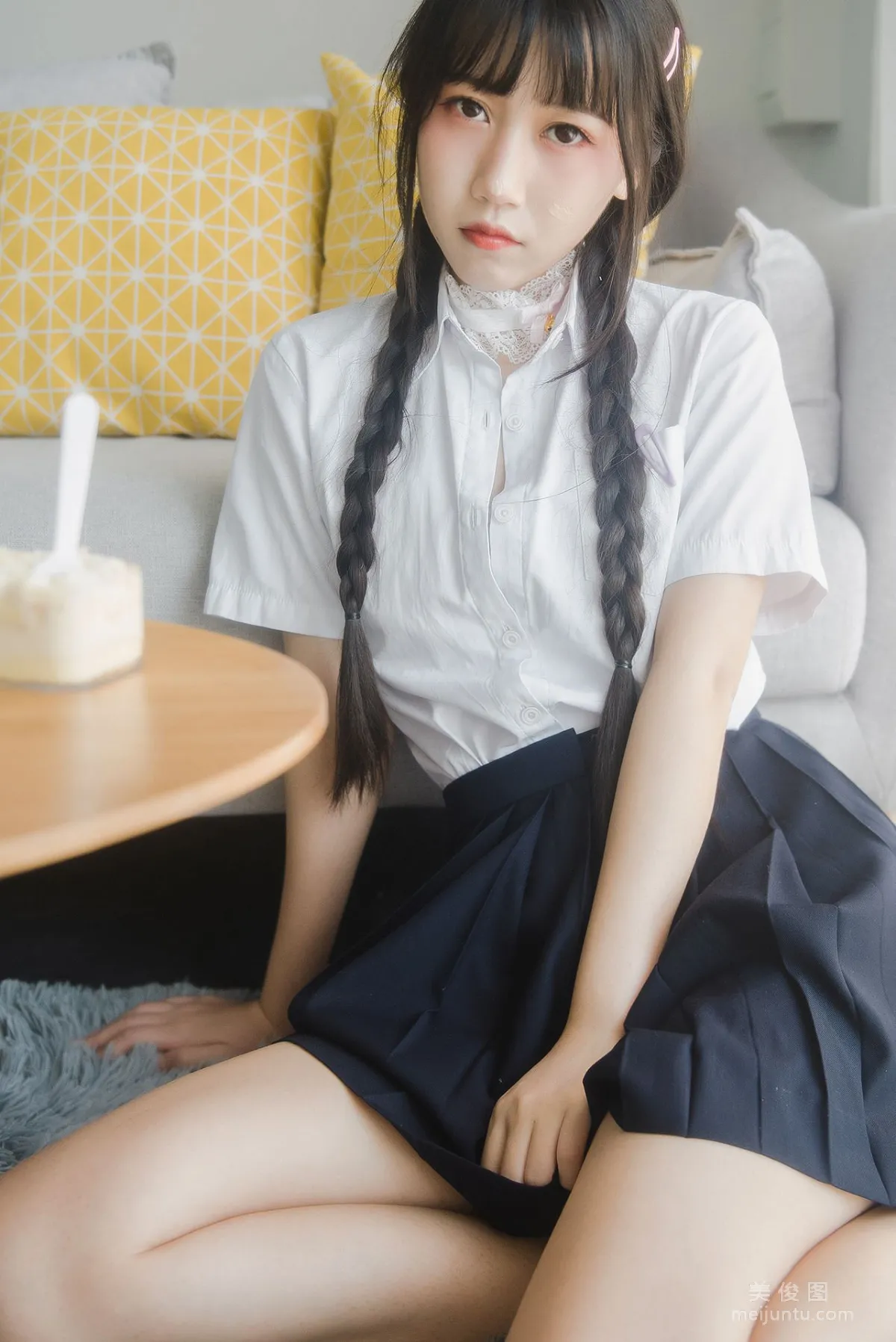 [网红COSER] 微博人气Coser不呆猫 - 奶油少女