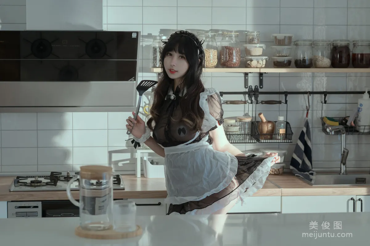 [网红COSER] 云溪溪 - 奶桃女仆
