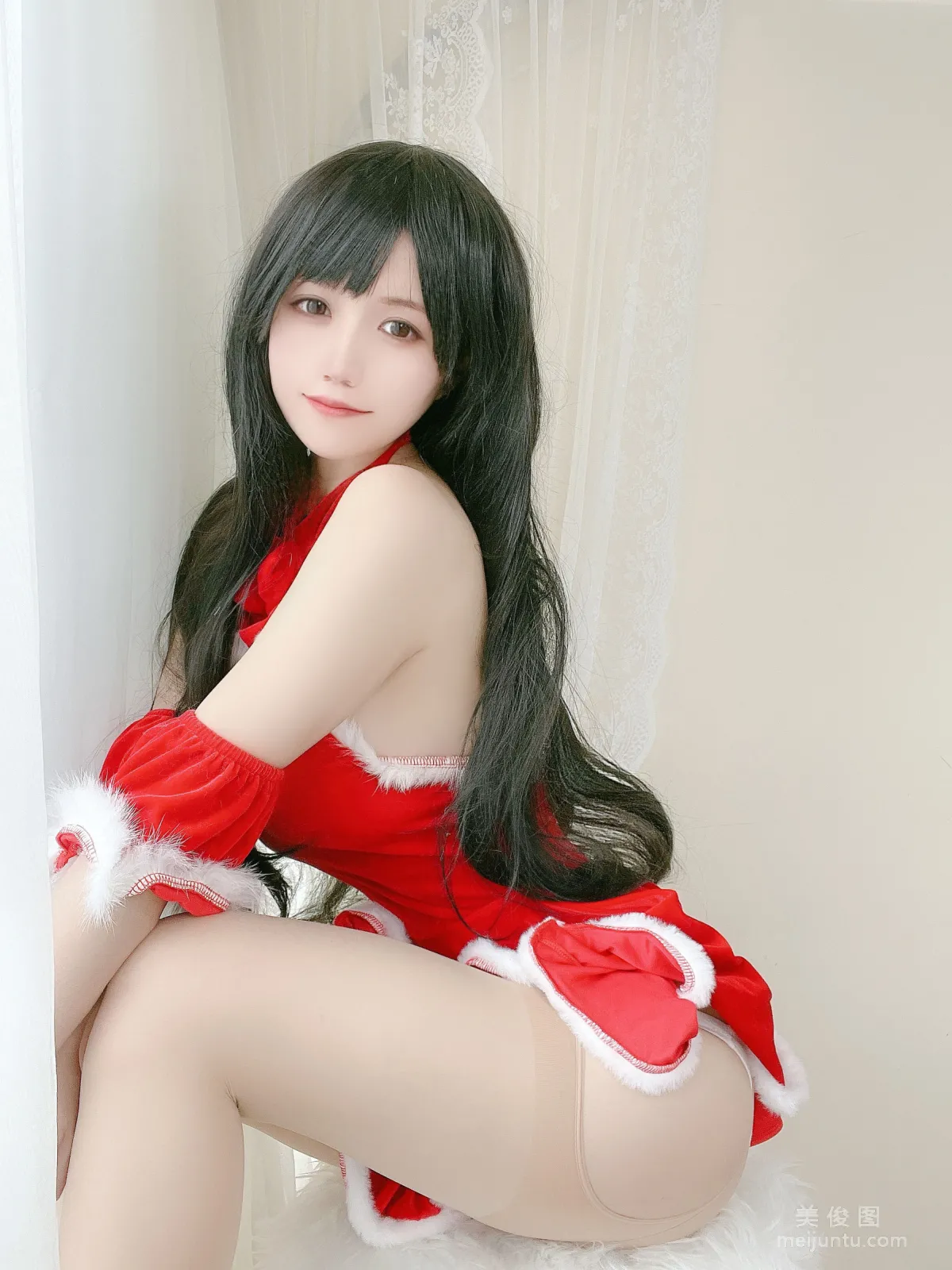 [网红COSER] 动漫博主小仓千代w - 红色圣诞礼物裙