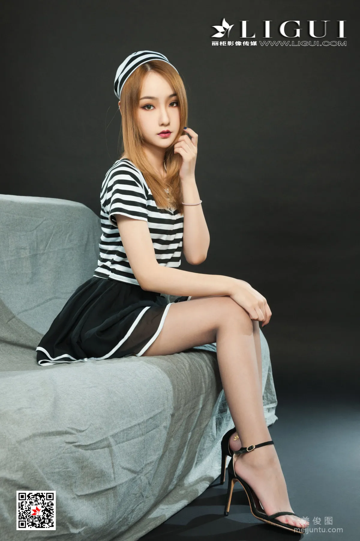 [丽柜美束Ligui] 蕊蕊 《囚女柔情》 丝足写真