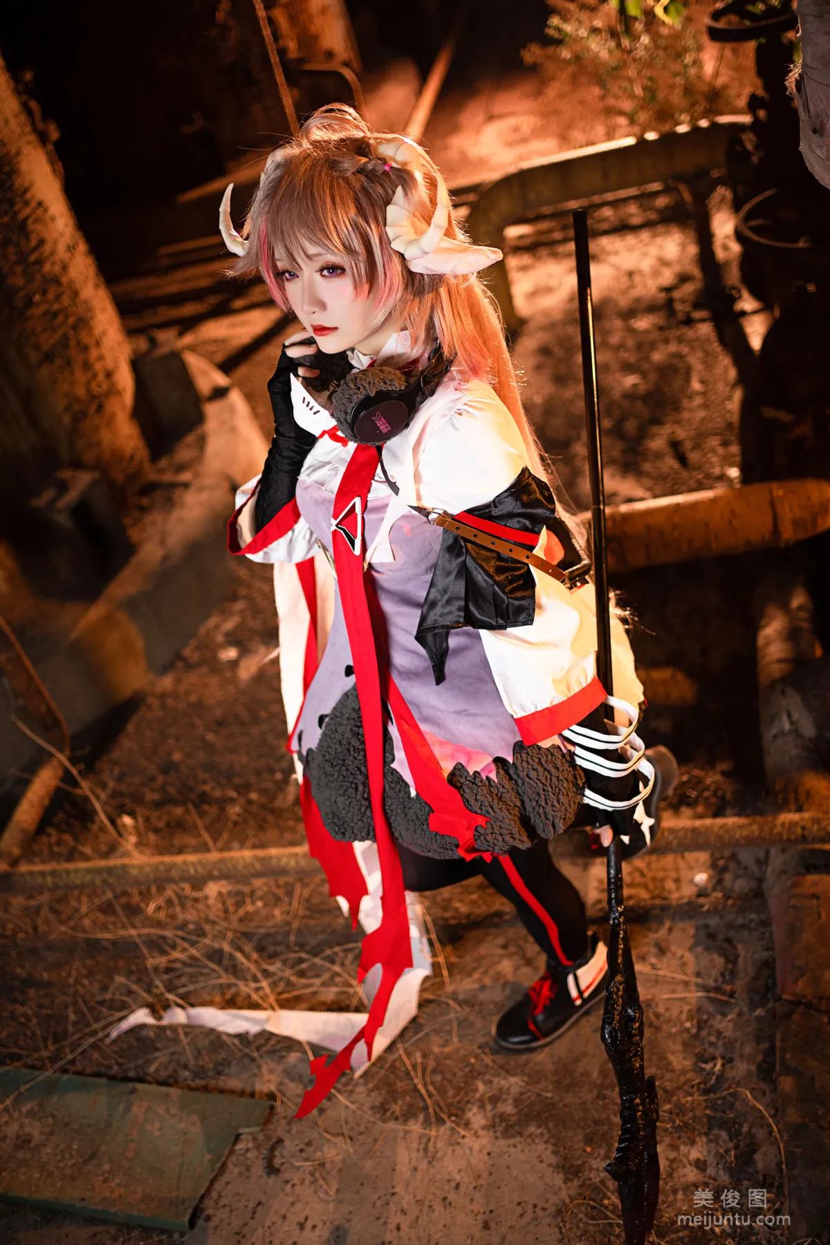 [COS写真] 星之迟迟 - 明日方舟《艾雅法拉》