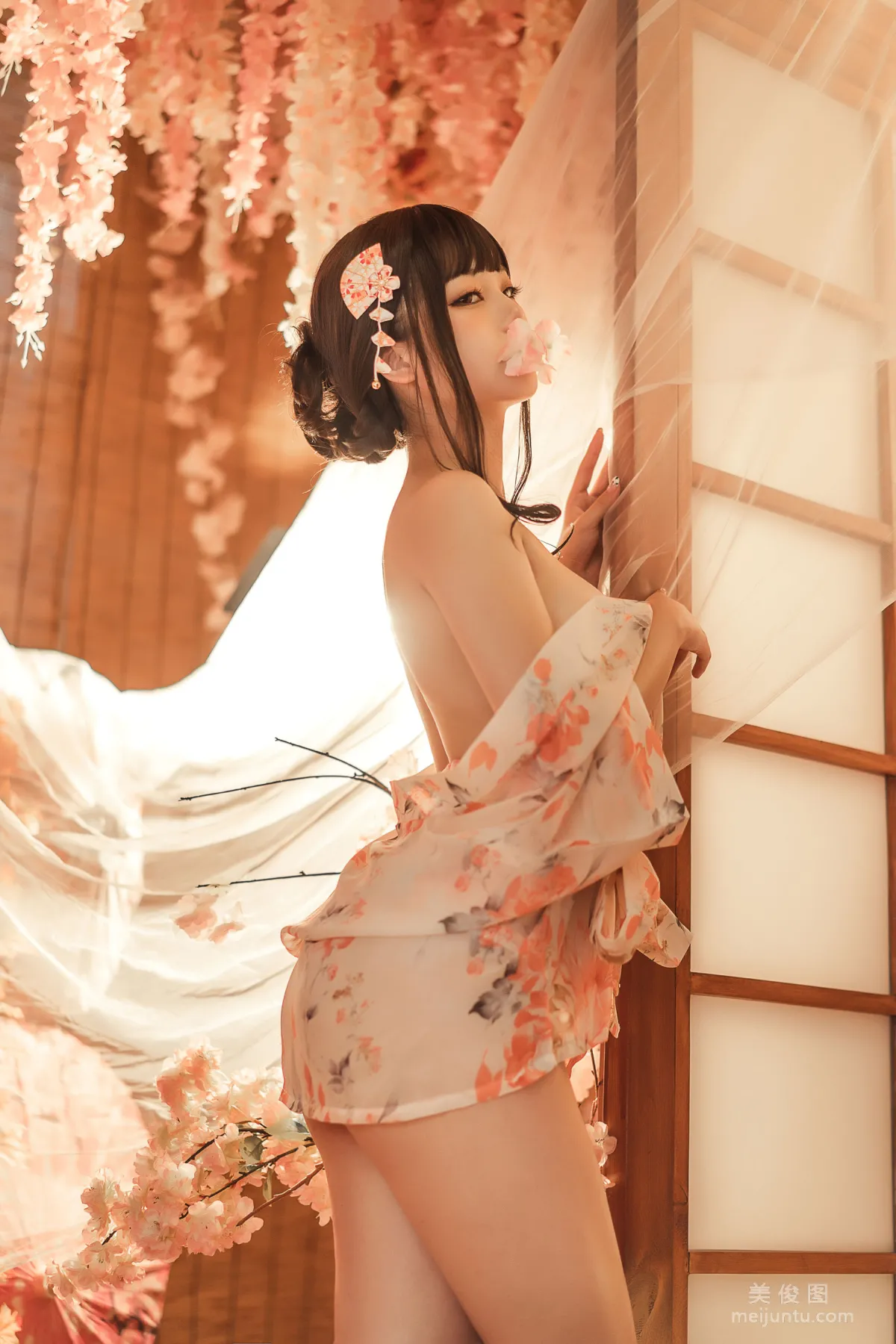 [网红COSER] 萌系小姐姐蜜汁猫裘 - 浴娘2
