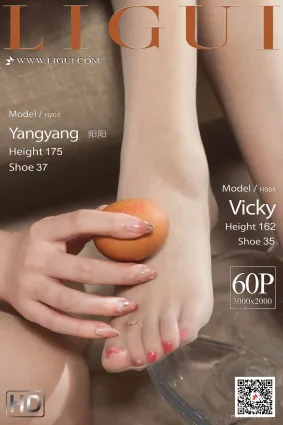 Model Vicky&amp;阳阳《双人制服丝足诱惑》 [丽柜Ligui] 写真集
