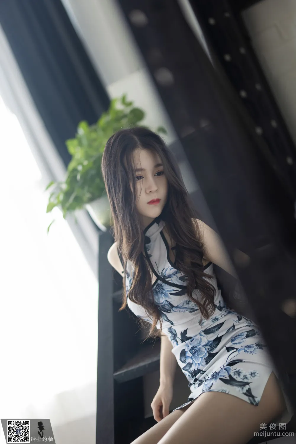 [绅士约拍] SS020 诺诺 旗袍美腿写真