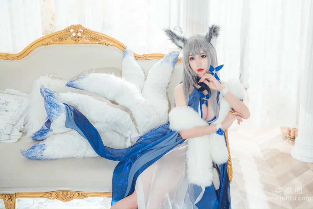 [网红COSER写真] 一北亦北 - 信浓礼服 套图