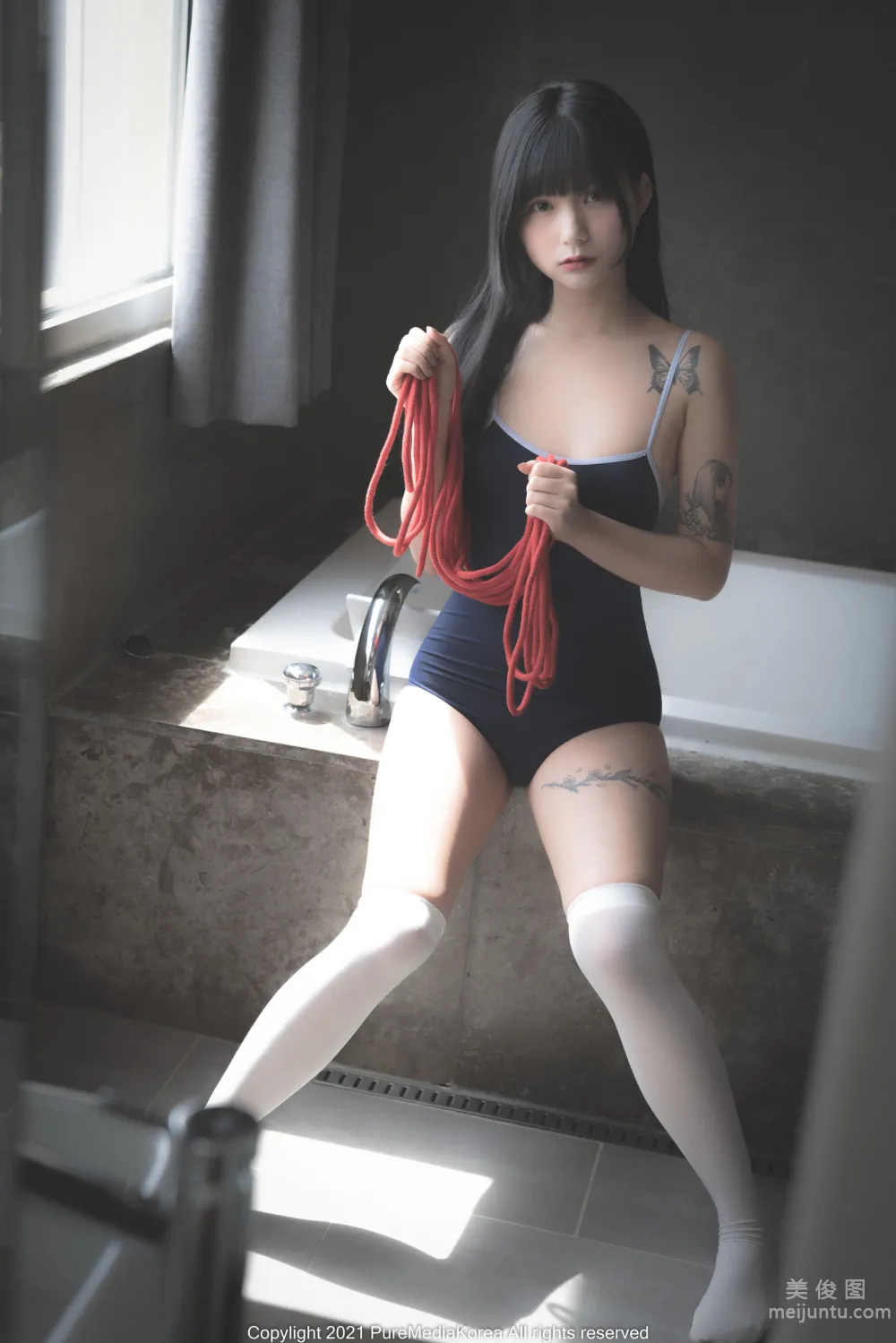 [PURE MEDIA] Vol.073 - Hizzy 丝袜制服SM诱惑