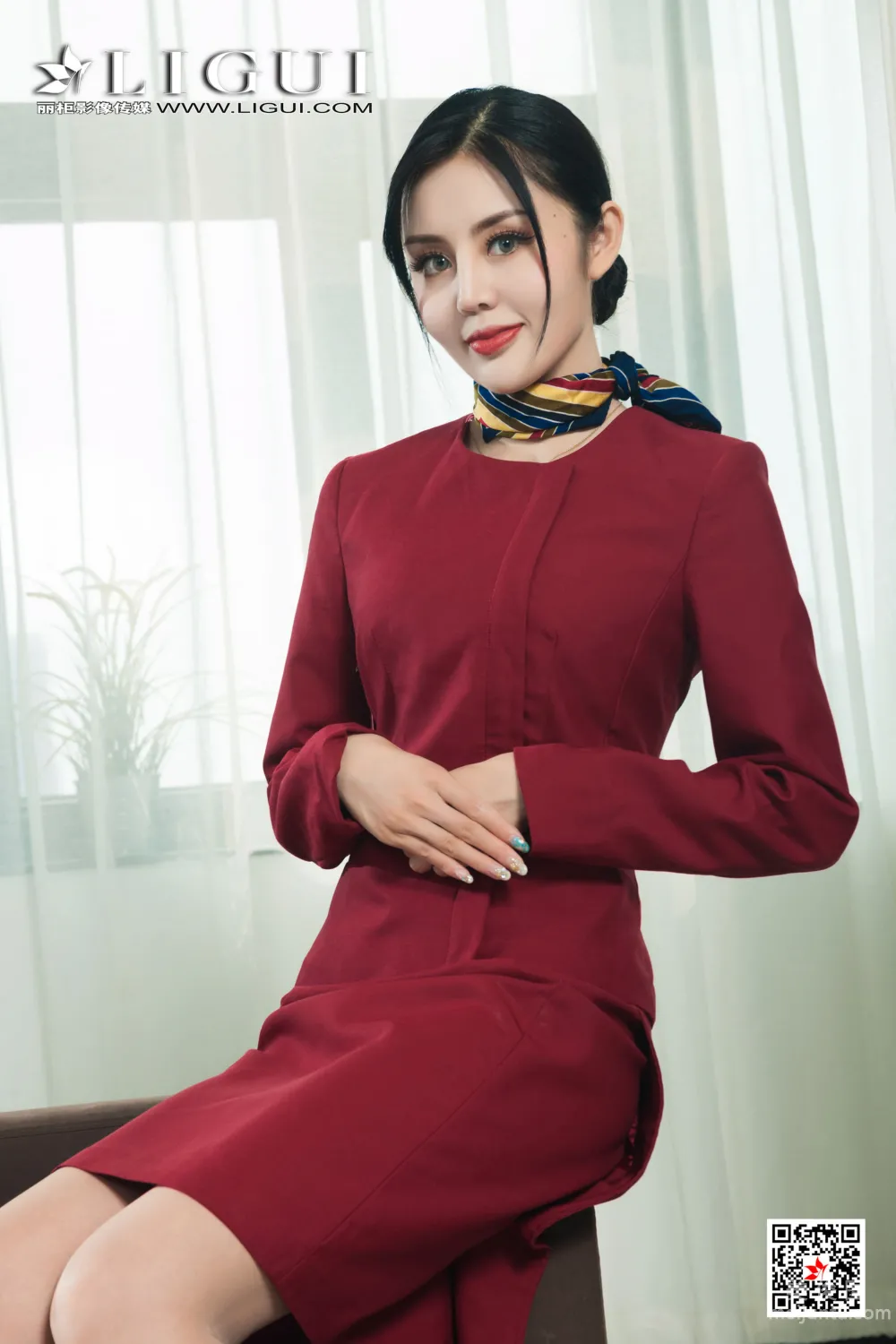 [丽柜Ligui] 2021.10.04 Model 凉儿 丝足美腿套图