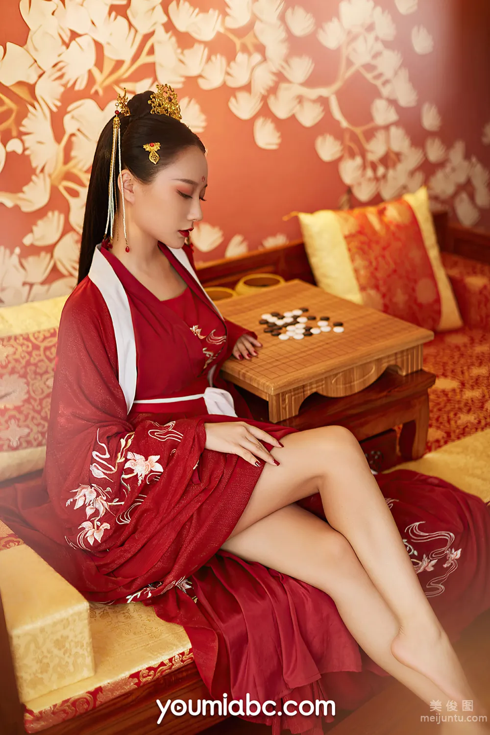 [尤蜜YouMiabc] 何嘉颖 - 盛世红颜
