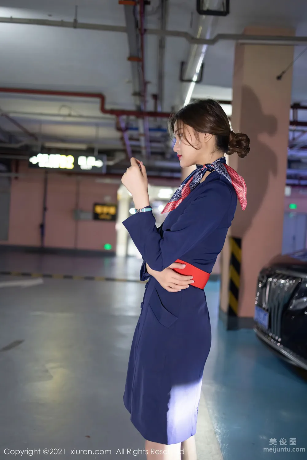 [秀人XiuRen] No.3717 文芮jeninfer - 职业空姐制服系列