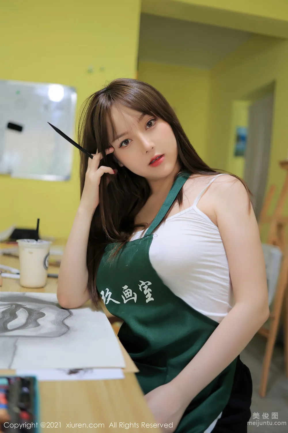 [秀人XIUREN] No.3651 豆瓣酱 - 画室主题系列